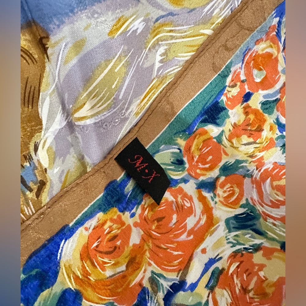 Sold-100% Silk scarf square - Picture 5 of 8